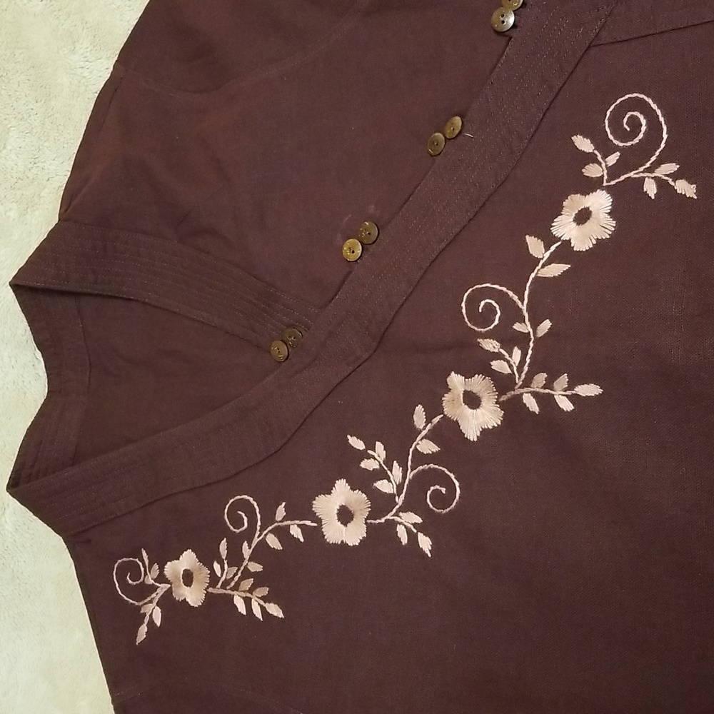 Embroidered cotton top - Picture 4 of 5